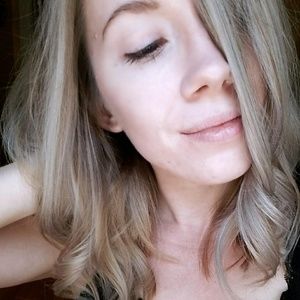Meet your Posher, Cecelia